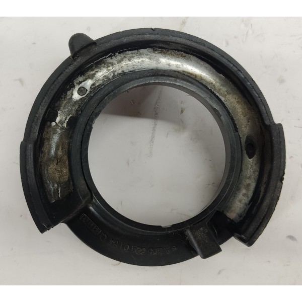 Borracha Calço Inferior Traseiro Mercedes C180 1.6 2017