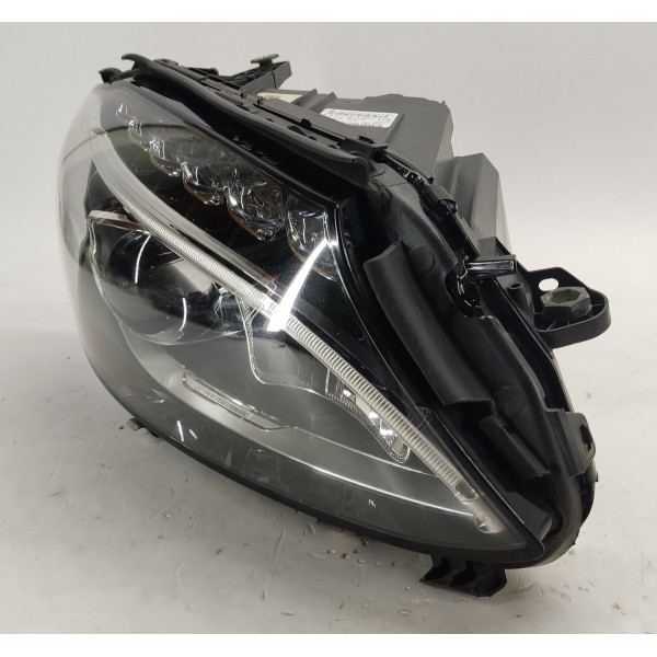 Farol D.d Mercedes C180 1.6 2017 Detalhe A2059063803 Direito/passageiro