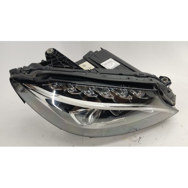 Farol D.d Mercedes C180 1.6 2017 Detalhe A2059063803 Direito/passageiro