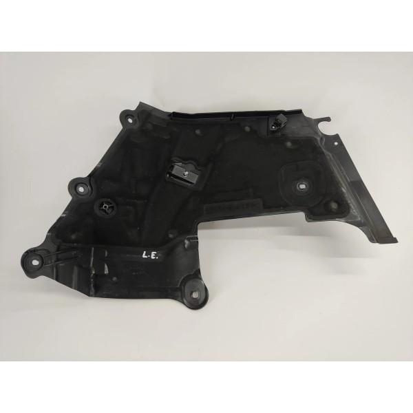 Defletor Protetor Calor L.e Mercedes C180 2017 A2056205801