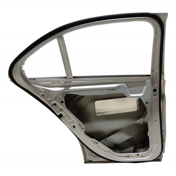 Porta Traseira Esquerda Mercedes C180 1.6 2017 Traseira Esquerda Prata