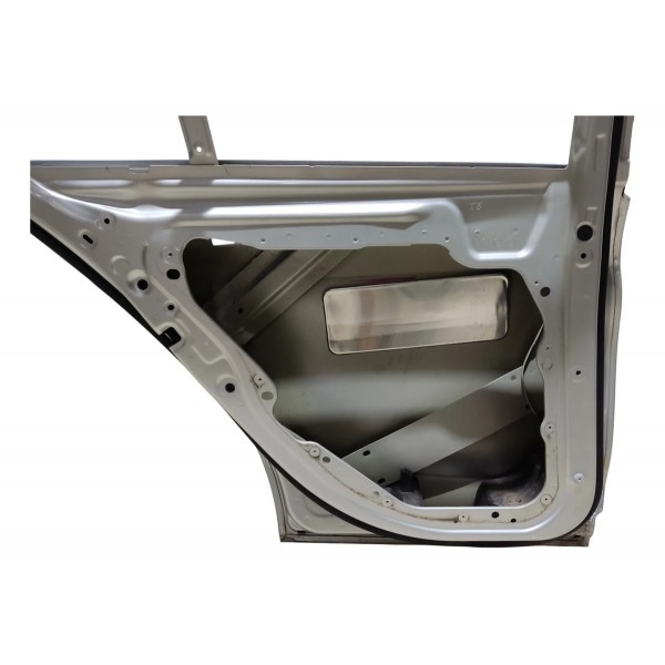 Porta Traseira Esquerda Mercedes C180 1.6 2017 Traseira Esquerda Prata