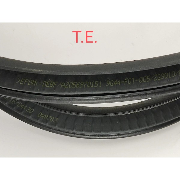 Borracha Carroceria Porta T.e Mercedes C180 2017 A2056970151