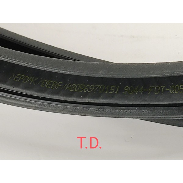 Borracha Carroceria Porta T.d Mercedes C180 2017 A2056970151