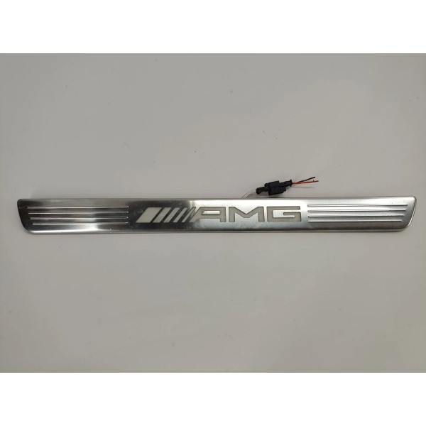 Soleira Porta Dianteira Esquerda Mercedes Cla 45 Amg 2016 Prateado