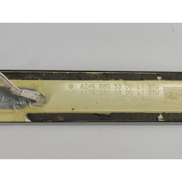 Soleira Porta Dianteira Esquerda Mercedes Cla 45 Amg 2016 Prateado