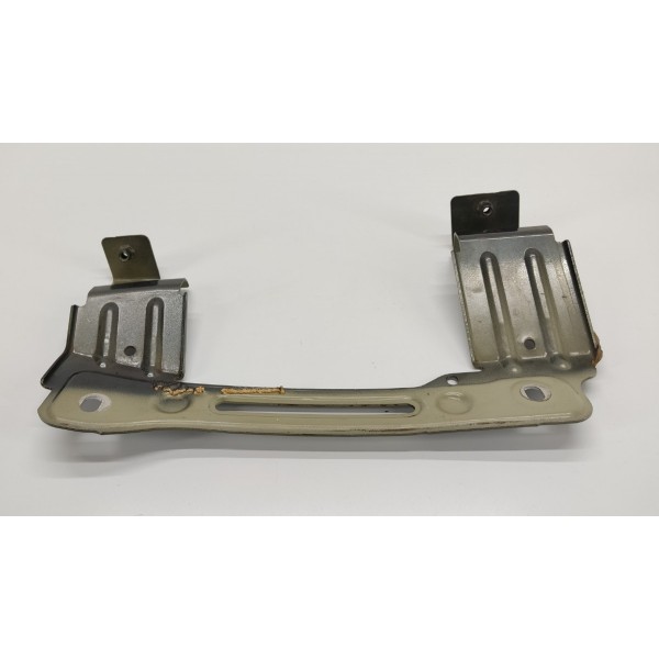 Suporte Para Lama D.d Audi Q8 2019 4m8821432