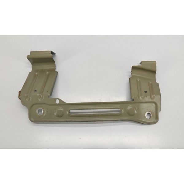 Suporte Para Lama D.d Audi Q8 2019 4m8821432