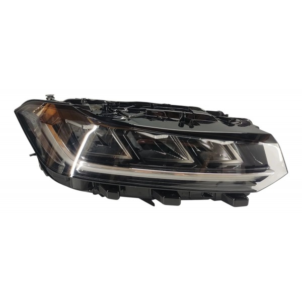 Farol Direito Volkswagen Jetta Gli 2026 17b941060 Direito/passageiro