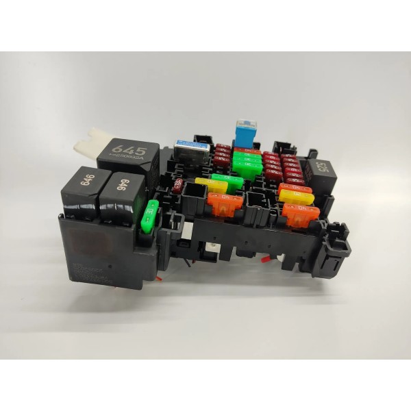 Caixa Fusivel Volkswagen Jetta Gli 2026 5q0937615c