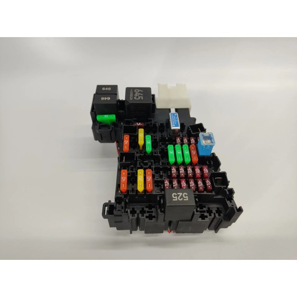 Caixa Fusivel Volkswagen Jetta Gli 2026 5q0937615c