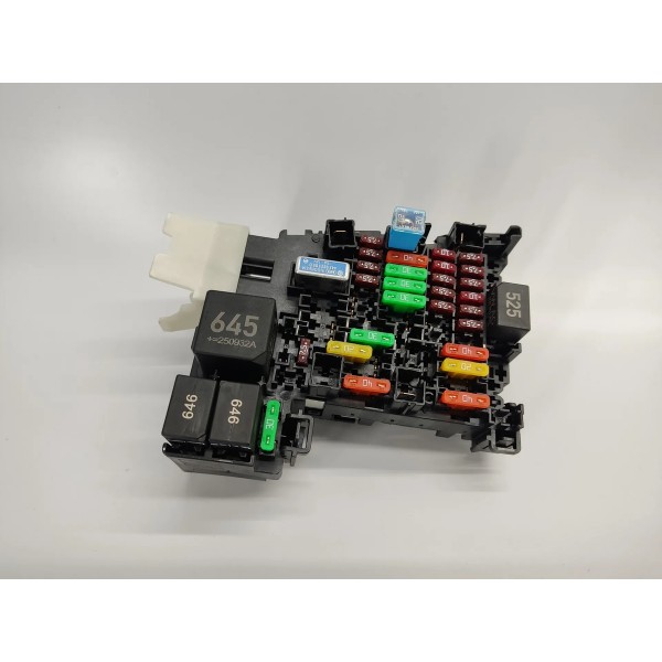 Caixa Fusivel Volkswagen Jetta Gli 2026 5q0937615c
