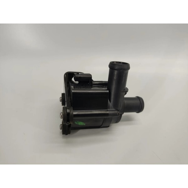 Bomba Agua Auxiliar Volkswagen Jetta Gli 2026 5q0965561b