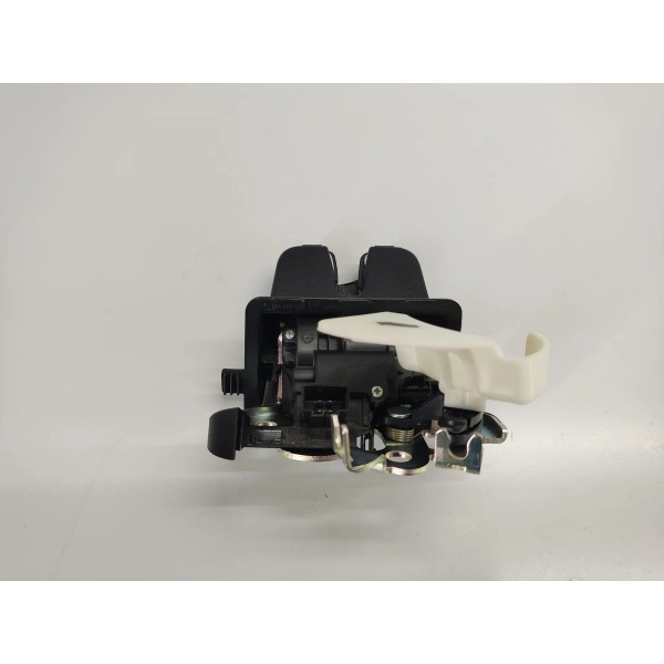 Fechadura Tampa Traseira Volkswagen Jetta Gli 2026 17a827505