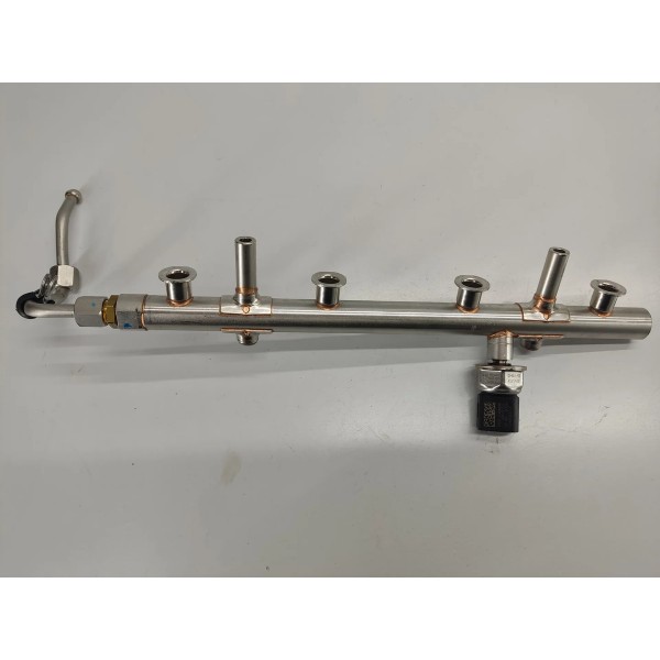 Flauta Bico Injeçao Volkswagen Jetta Gli 2026 06k133317aa