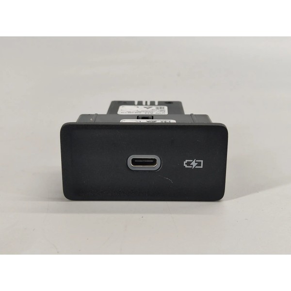 Entrada Usb Jetta Gli 2026 17a035718 Preto