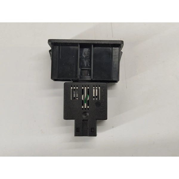 Entrada Usb Jetta Gli 2026 17a035718 Preto