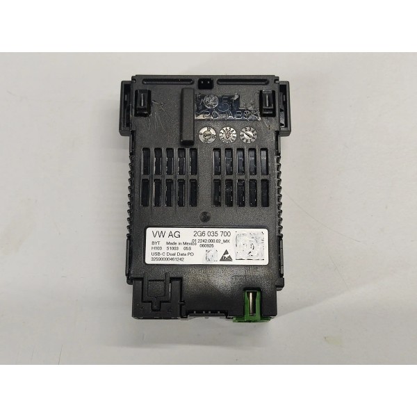 Entrada Usb C Dupla Jetta Gli 2026 2g6035700 Preto