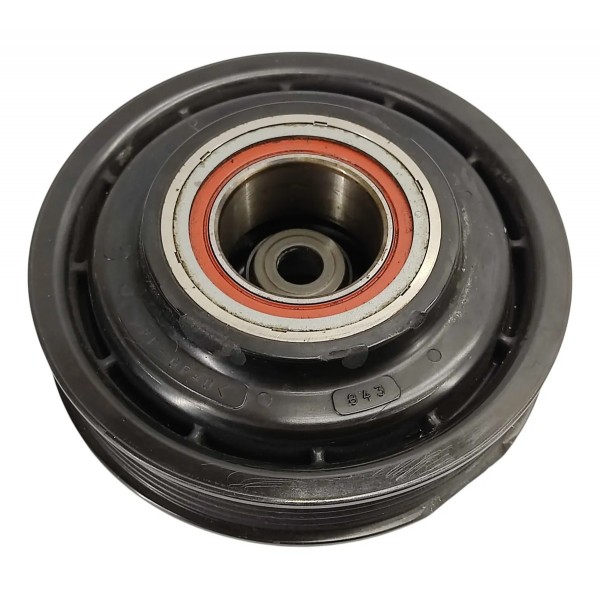 Polia Compressor Ar Condicionado Mercedes B200 2015 Detalhe
