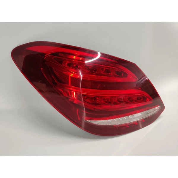 Lanterna T.e Mercedes C180 1.6 2017 A2059060357 Esquerdo Vermelho