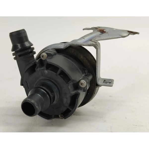 Bomba Agua Auxiliar Mercedes C180 1.6 2017 A0005004386