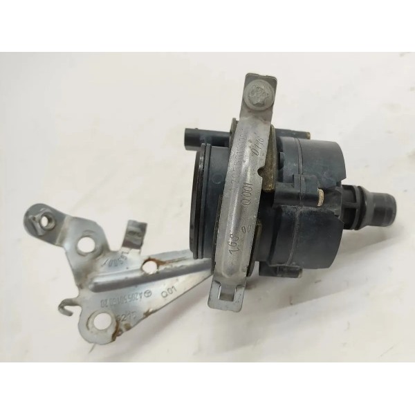 Bomba Agua Auxiliar Mercedes C180 1.6 2017 A0005004386