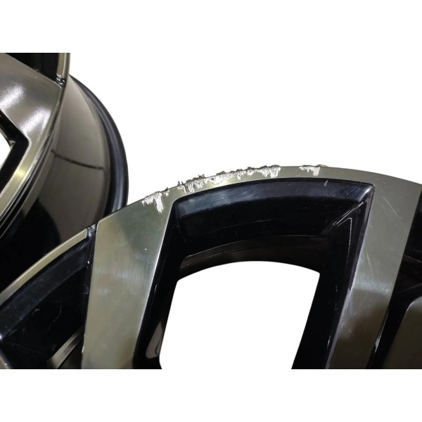 Jogo Roda Volkswagen Jetta Gli 2026 C/detalhe Prateado