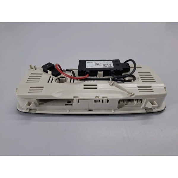 Luz Cortesia Teto Audi Tt Coupe 2016 5q0951171