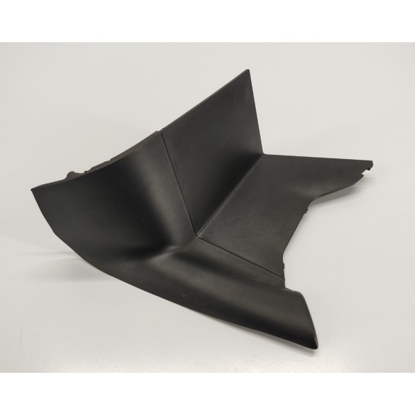 Acabamento Lanterna Traseiro Esquerdo Audi Q8 2019 4m8945253