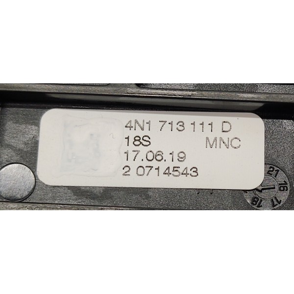 Acabamento Moldura Console Freio Mão Audi Q8 2019 4n1713111