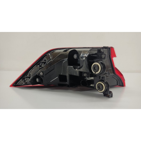 Lanterna Traseira Direita Audi Q8 2019 4m8945070 Direito Vermelho