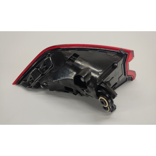 Lanterna Traseira Direita Audi Q8 2019 4m8945070 Direito Vermelho