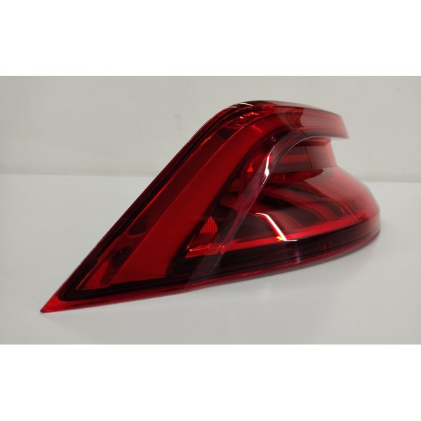 Lanterna Traseira Esquerda Audi Q8 2019 4m8945069 Esquerdo