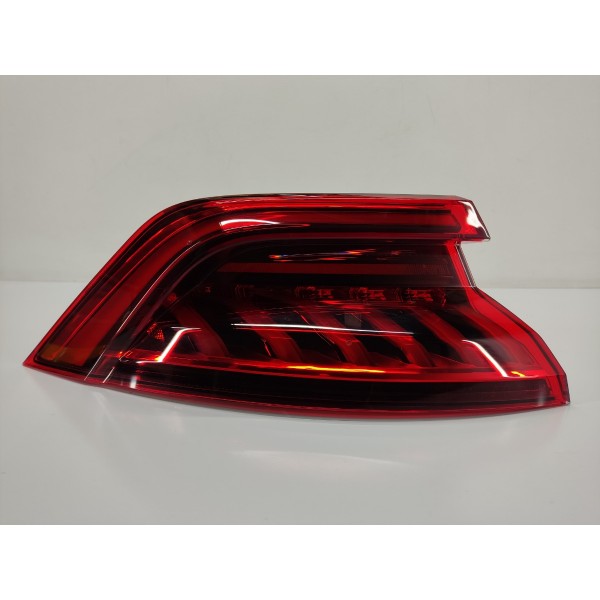 Lanterna Traseira Esquerda Audi Q8 2019 4m8945069 Esquerdo