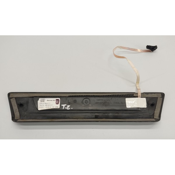 Soleira Porta Traseira Esquerda Audi Q8 2019 4m0947417