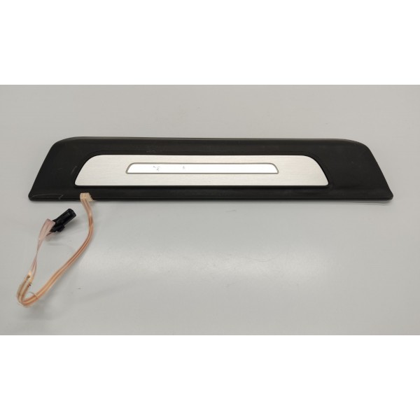 Soleira Porta Traseira Direita Audi Q8 2019 4m0947418