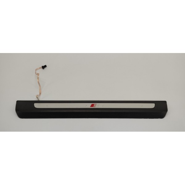 Soleira Porta D.d Audi Q8 2019 4m8947406