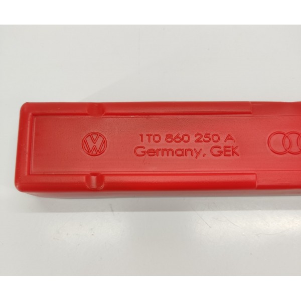 Triangulo De Segurança Audi Q8 2019 1t0860250