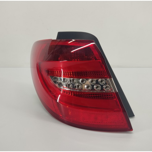 Lanterna Lateral Traseira Esquerda Led Mercedes B200 2015 Esquerdo Vermelho
