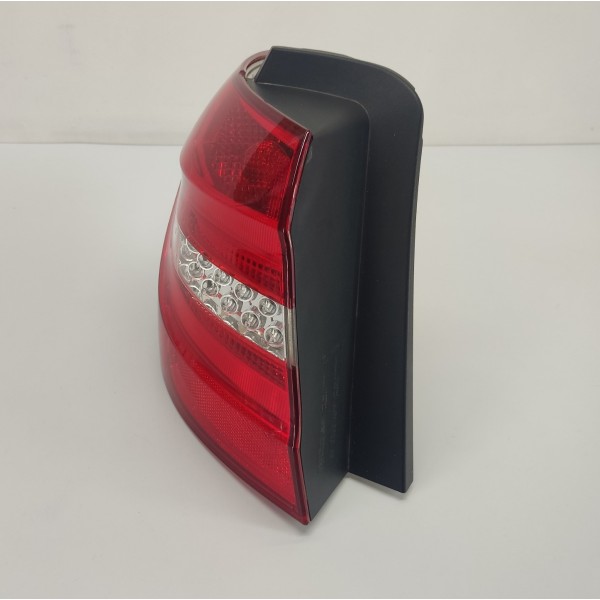 Lanterna Lateral Traseira Esquerda Led Mercedes B200 2015 Esquerdo Vermelho