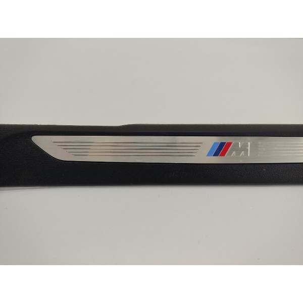 Soleira Porta Dianteira Direita Bmw X6 V8 2015 7284558