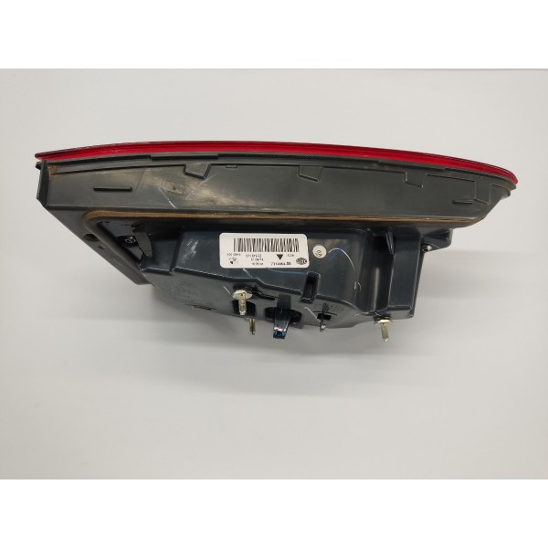 Lanterna Tampa Traseira Direita Bmw X6 V8 2015 Direita