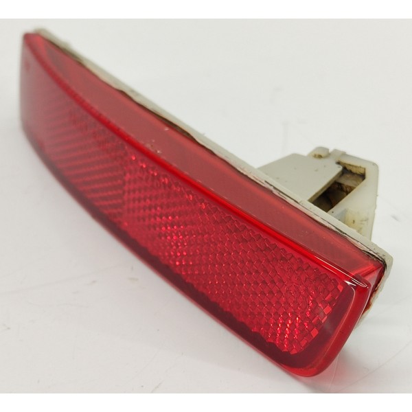 Refletor Olho Gato Traseiro Esquerdo Nissan Kicks 2021 Vermelho