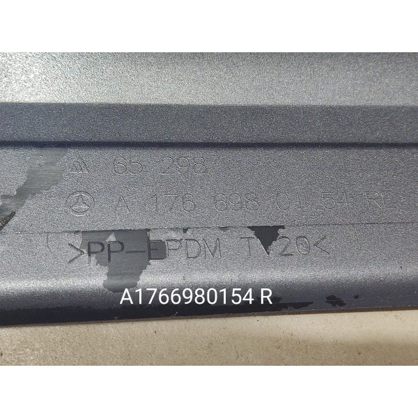 Spoiler Lateral Direito Mercedes Cla 45 Amg 2016 Prateado