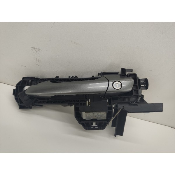 Maçaneta Externa Dianteira Esquerda Mercedes Cla 45 Amg 2016 Cinza Dianteira