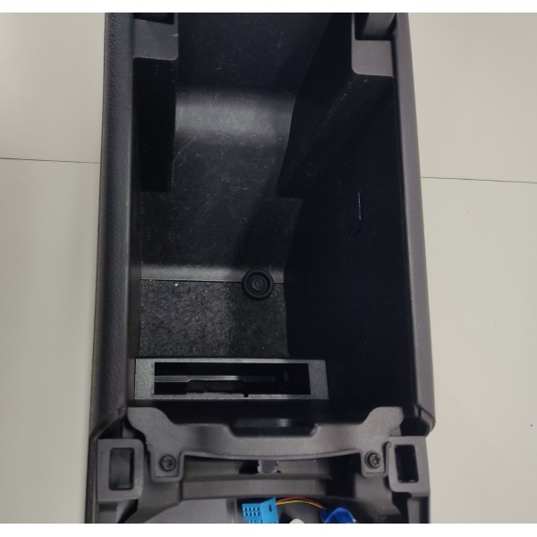 Apoio Braço Console Central Mercedes Cla 45 Amg 2016 Preto