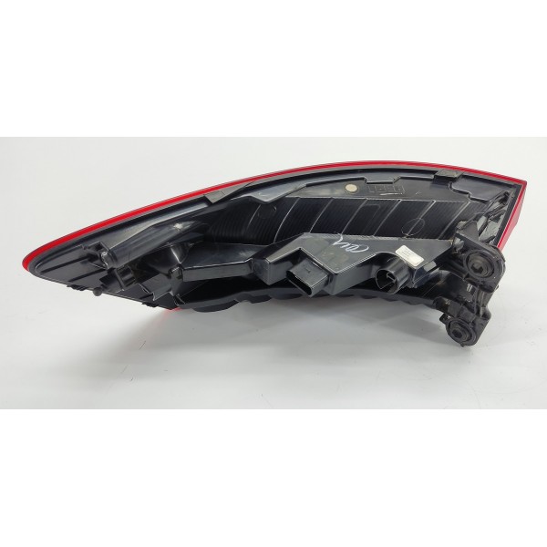 Lanterna Traseira Direita Vw Jetta Gli 230cv 2019 Direito Vermelho