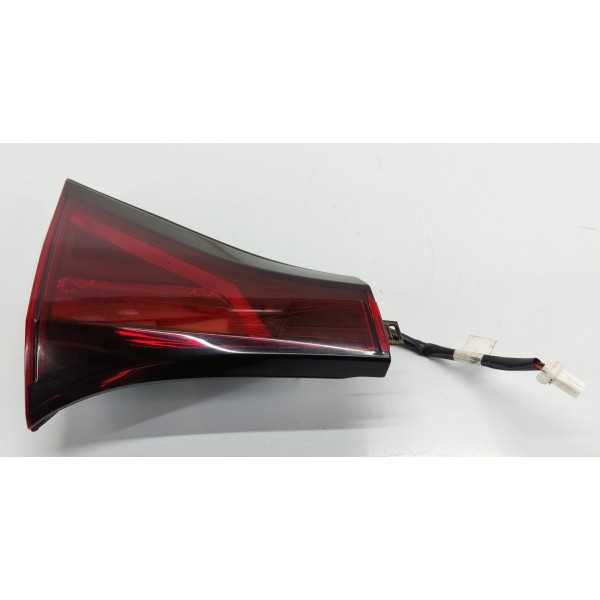 Lanterna Tampa Traseira Esquerda Nissan Kicks 2021 26555r02a Esquerdo Bordô