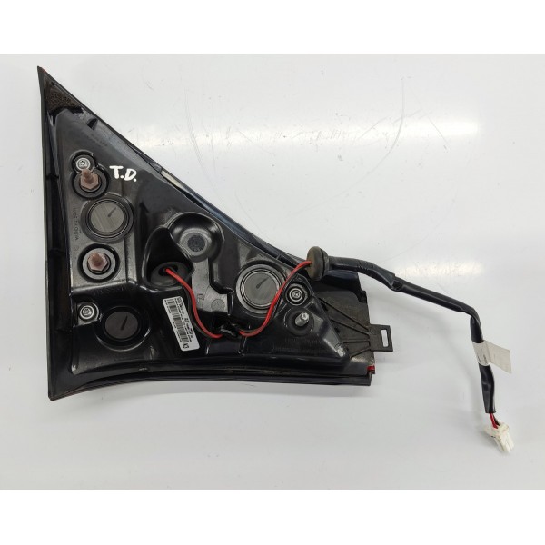 Lanterna Tampa Traseira Direita Nissan Kicks 2021 265505r02a Direito Bordô