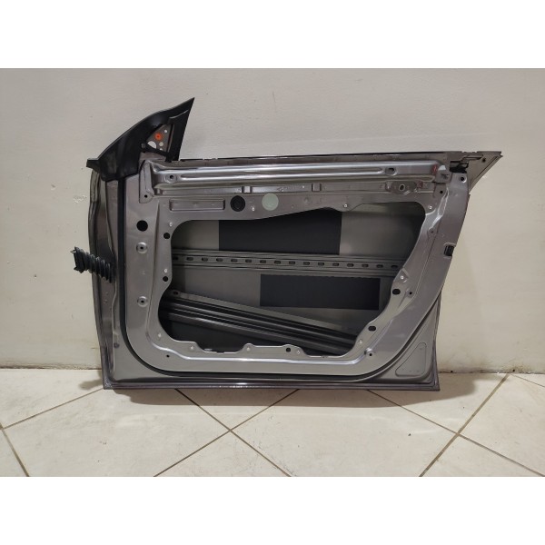 Porta Dianteira Direita Mercedes Cla 45 Amg 2016 Dianteira Direito Cinza